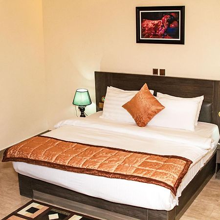 Beni Gold Hotel, Ikoyi Лагос Екстериор снимка