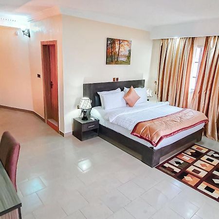 Beni Gold Hotel, Ikoyi Лагос Екстериор снимка