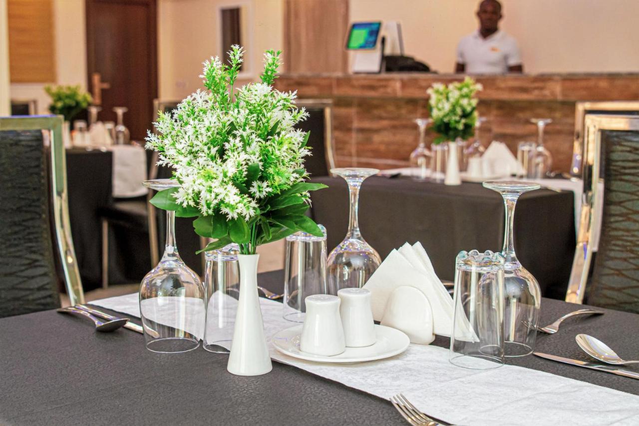 Beni Gold Hotel, Ikoyi Лагос Екстериор снимка